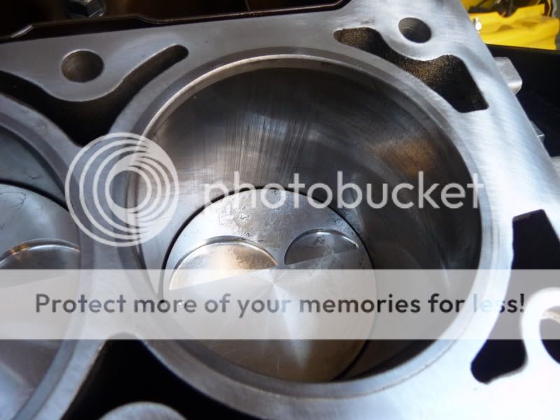 Cylinder wall scuffing after 200 miles. LS1TECH Camaro and Firebird